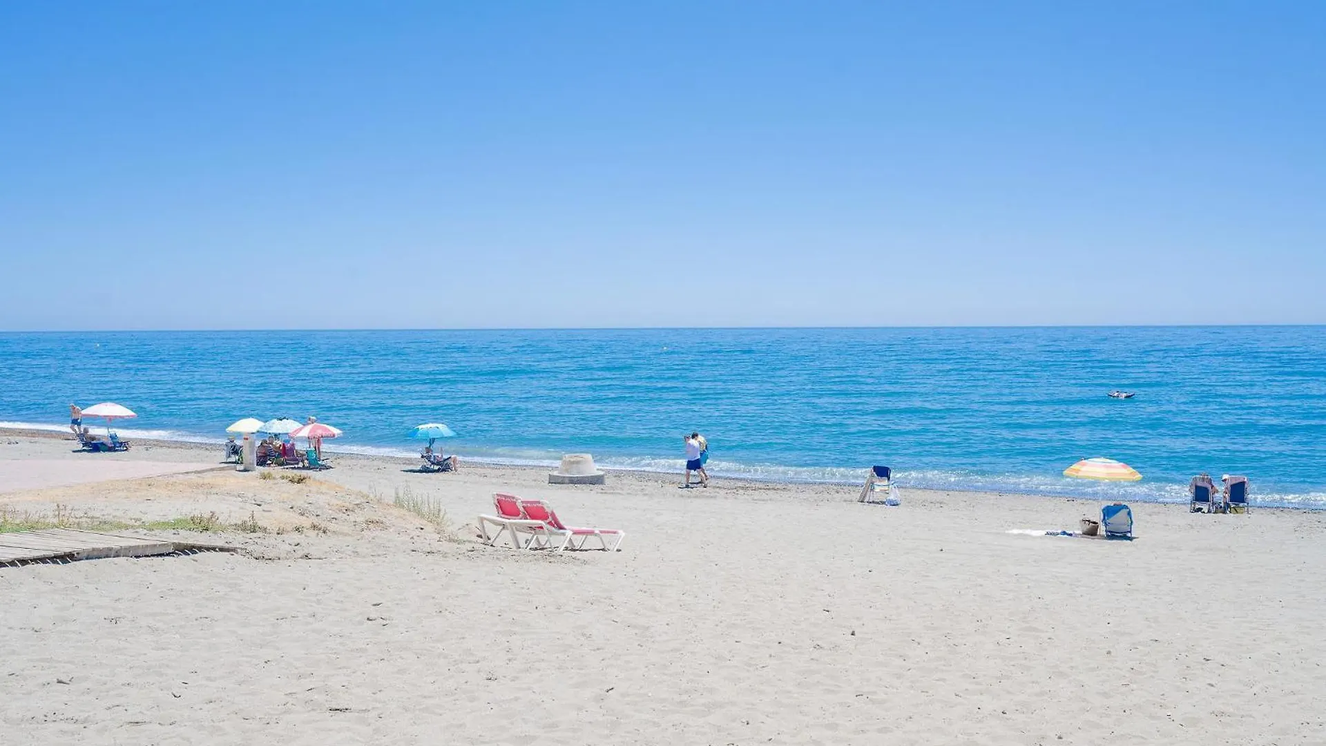 Apartment Close To The Beach With A Roof Terrace Estepona